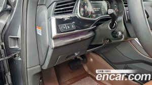 Audi Q7 45 TDI 4WD Premium 2023 года из Южной Кореи