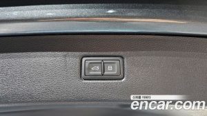 Audi Q7 45 TDI 4WD Premium 2023 года из Южной Кореи
