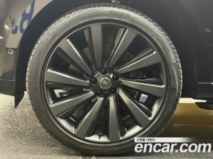 Land Rover Range Rover P530 SV LWB 2023 года из Южной Кореи