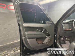 Land Rover Range Rover P530 SV LWB 2023 года из Южной Кореи