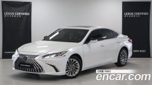 Lexus ES Luxury Plus 2026 года из Южной Кореи
