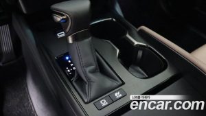 Lexus ES Luxury Plus 2026 года из Южной Кореи