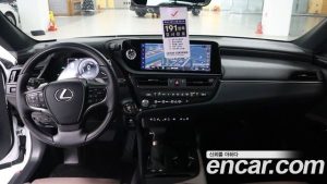 Lexus ES Luxury Plus 2026 года из Южной Кореи