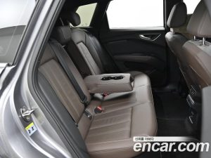 Audi Q4 e-tron 45 Premium 2025 года из Южной Кореи