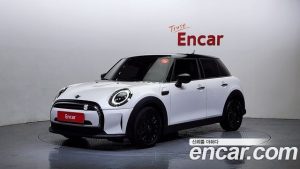 Mini Cooper 5Door CLASSIC 2024 года из Южной Кореи