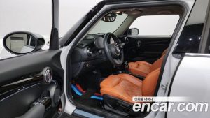 Mini Cooper 5Door CLASSIC 2024 года из Южной Кореи
