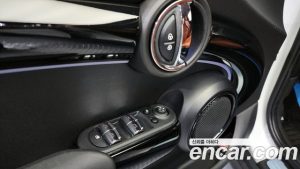 Mini Cooper 5Door CLASSIC 2024 года из Южной Кореи