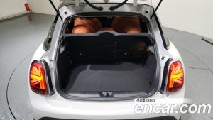 Mini Cooper 5Door CLASSIC 2024 года из Южной Кореи