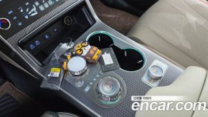 Genesis GV80 2.5T Бензин AWD 2024 года из Южной Кореи