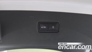 Genesis GV80 2.5T Бензин AWD 2024 года из Южной Кореи