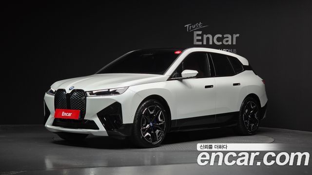 BMW iX xDrive50 Sport Plus 2024 года из Кореи