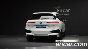 BMW iX xDrive50 Sport Plus 2024 года из Южной Кореи