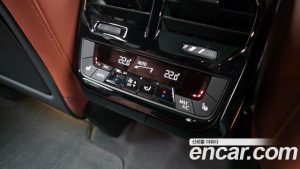 BMW iX xDrive50 Sport Plus 2024 года из Южной Кореи