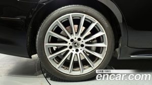 Mercedes-Benz S-Class S400 d 4MATIC 2023 года из Южной Кореи