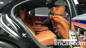 Mercedes-Benz S-Class S400 d 4MATIC 2023 года из Южной Кореи