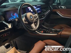 BMW X7 xDrive 40i M Sport 7-Seater 2024 года из Южной Кореи