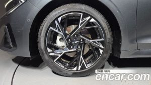 Kia K5 Signature 2024 года из Южной Кореи