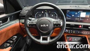 Kia K5 Signature 2024 года из Южной Кореи