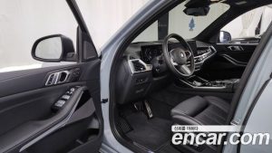 BMW X7 xDrive 40d M Sport 7-Seater 2024 года из Южной Кореи