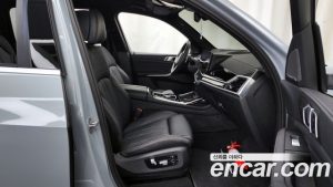 BMW X7 xDrive 40d M Sport 7-Seater 2024 года из Южной Кореи