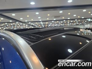 Mercedes-Benz GLC-Class GLC300 4MATIC AMG Line 2024 года из Южной Кореи