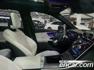 Mercedes-Benz GLC-Class GLC300 4MATIC AMG Line 2024 года из Южной Кореи