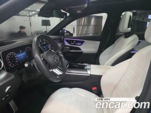 Mercedes-Benz GLC-Class GLC300 4MATIC AMG Line 2024 года из Южной Кореи