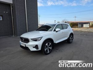 Volvo XC40 B4 ULTIMATE Bright 2023 года из Южной Кореи