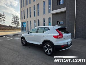 Volvo XC40 B4 ULTIMATE Bright 2023 года из Южной Кореи
