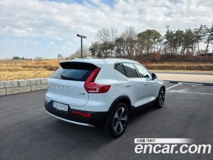 Volvo XC40 B4 ULTIMATE Bright 2023 года из Южной Кореи