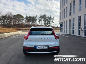 Volvo XC40 B4 ULTIMATE Bright 2023 года из Южной Кореи