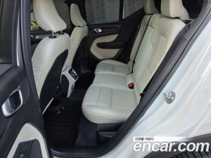 Volvo XC40 B4 ULTIMATE Bright 2023 года из Южной Кореи