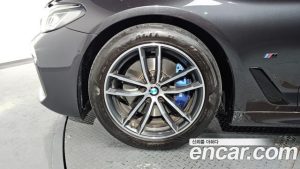 BMW 5-Series 520i M Sport 2023 года из Южной Кореи