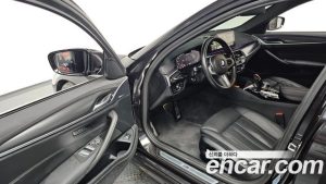 BMW 5-Series 520i M Sport 2023 года из Южной Кореи