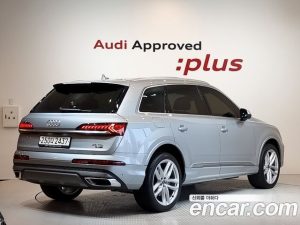 Audi Q7 45 TDI 4WD Premium 2023 года из Южной Кореи