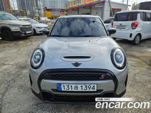 Mini Cooper 5Door CLASSIC 2024 года из Южной Кореи