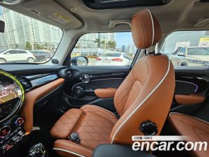 Mini Cooper 5Door CLASSIC 2024 года из Южной Кореи