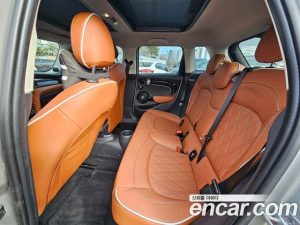 Mini Cooper 5Door CLASSIC 2024 года из Южной Кореи