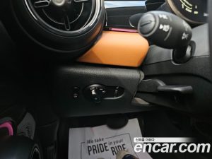 Mini Cooper 5Door CLASSIC 2024 года из Южной Кореи