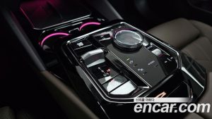 BMW 5-Series 520i Special Edition 2025 года из Южной Кореи
