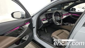 BMW 5-Series 520i Special Edition 2025 года из Южной Кореи