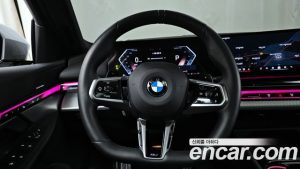BMW 5-Series 520i Special Edition 2025 года из Южной Кореи