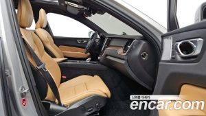 Volvo XC60 T8 ULTIMATE Bright 2022 года из Южной Кореи