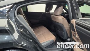 Lexus ES Executive 2023 года из Южной Кореи