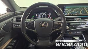 Lexus ES Executive 2023 года из Южной Кореи