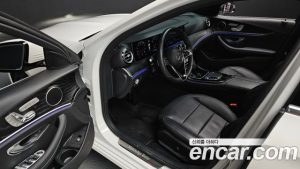 Mercedes-Benz E-Class E250 Avantgarde 2023 года из Южной Кореи