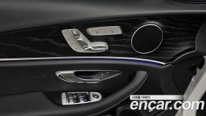 Mercedes-Benz E-Class E250 Avantgarde 2023 года из Южной Кореи
