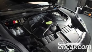 Porsche Cayenne 3.0 Coupe 2023 года из Южной Кореи