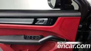 Porsche Cayenne 3.0 Coupe 2023 года из Южной Кореи