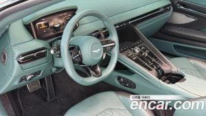 Astonmartin DB12 4.0 V8 Volante 2025 года из Южной Кореи